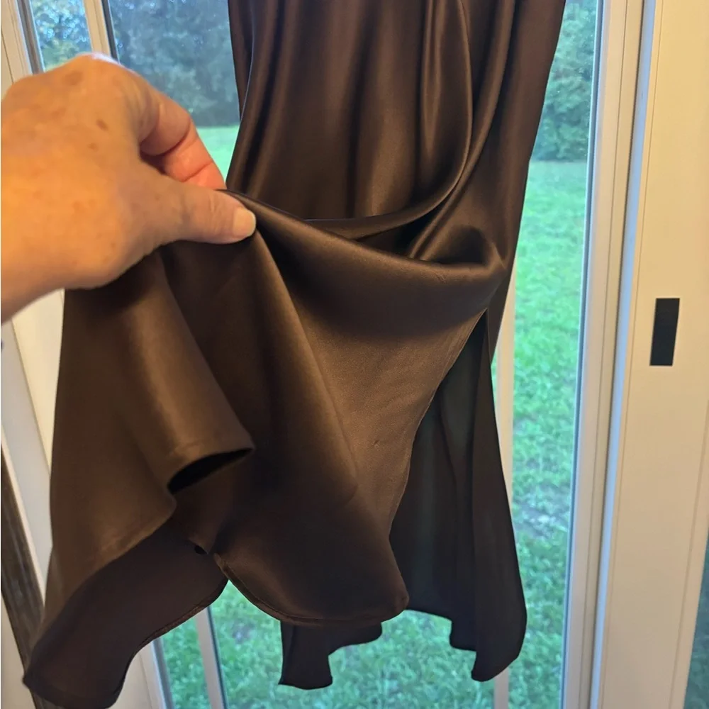 Banana Republic 100% Silk chocolate brown maxi skirt. Medium. - Picture 2 of 9